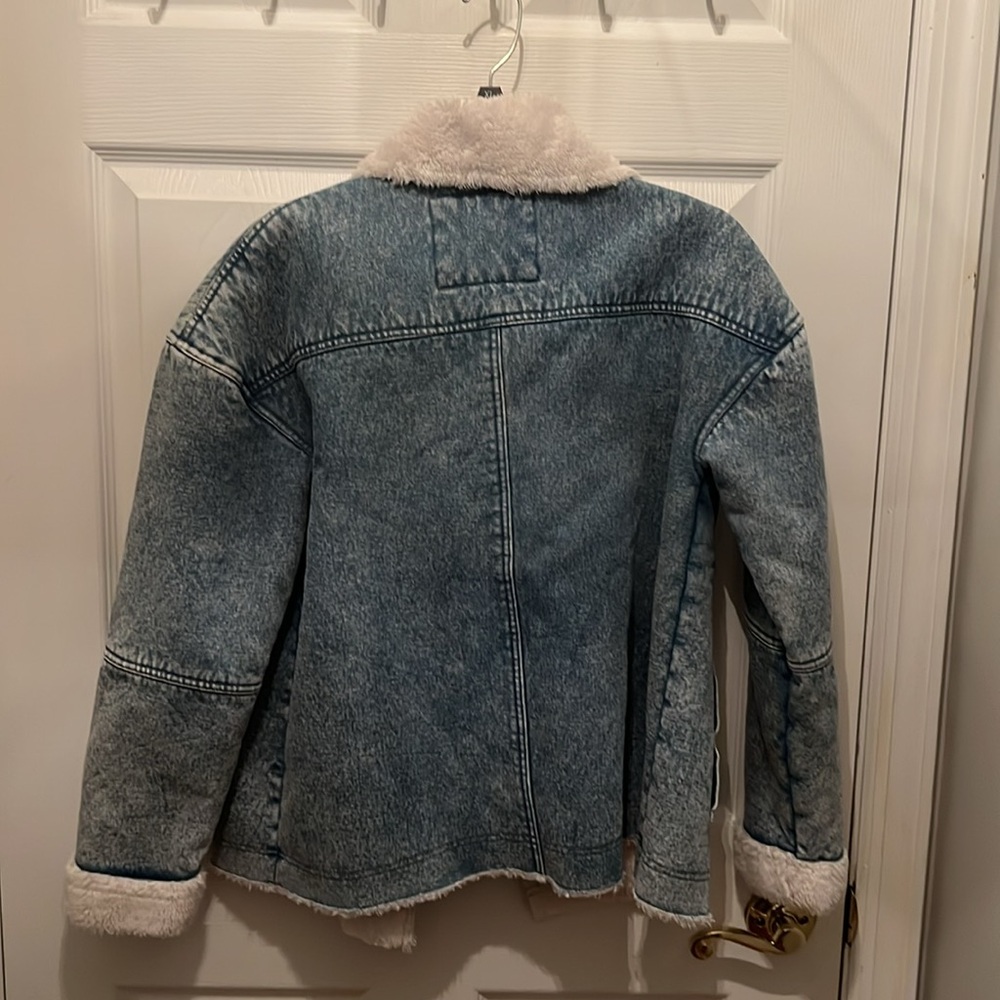 Lucky Brand Blue Denim Jacket with White Faux Fur - Picture 3 of 5